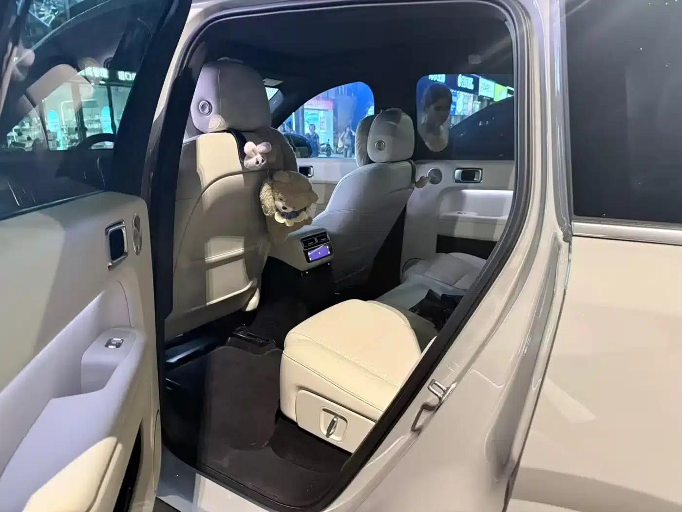 Li Auto L6 2025 Max Intelligent Renewal Edition — миниатюра 4