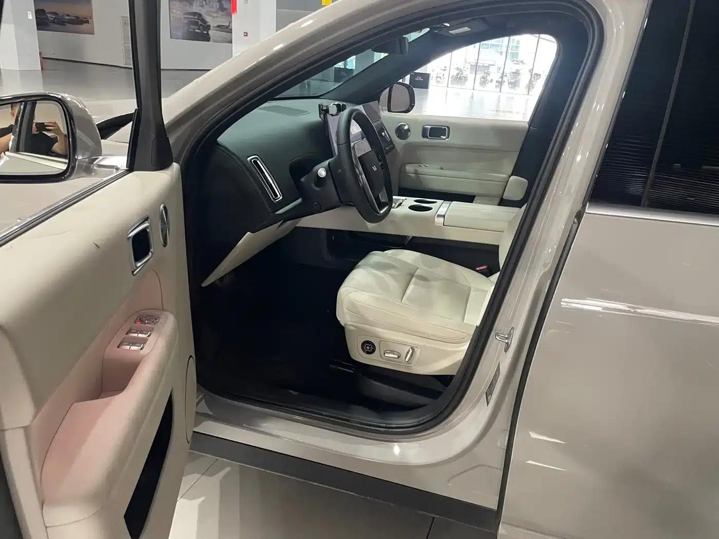 Li Auto L6 2025 Max Intelligent Renewal Edition — миниатюра 7