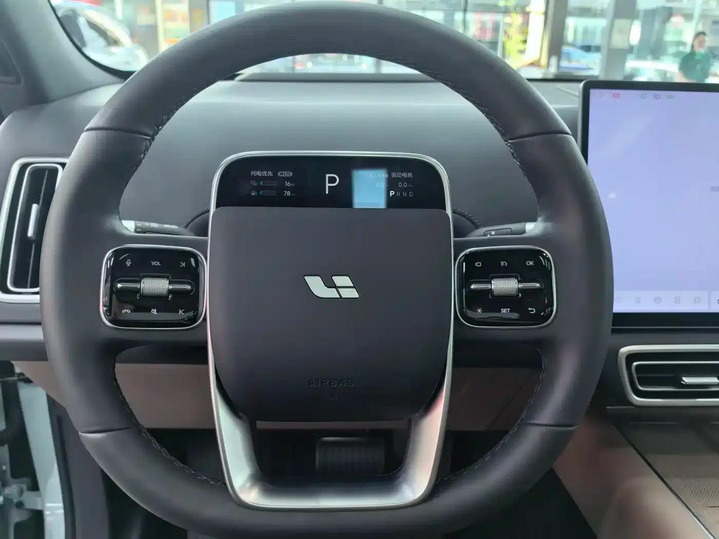 Li Auto L6 2025 Pro Smart Renewal Edition — миниатюра 9