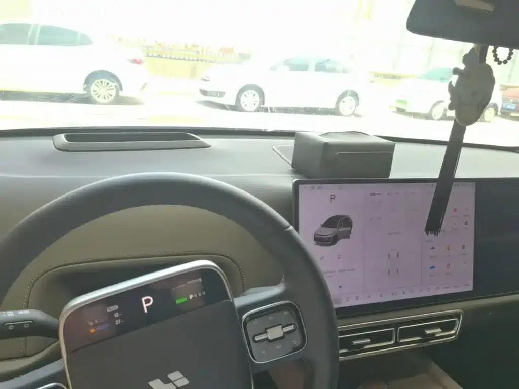 Li Auto L6 2025 Pro Smart Renewal Edition — миниатюра 6