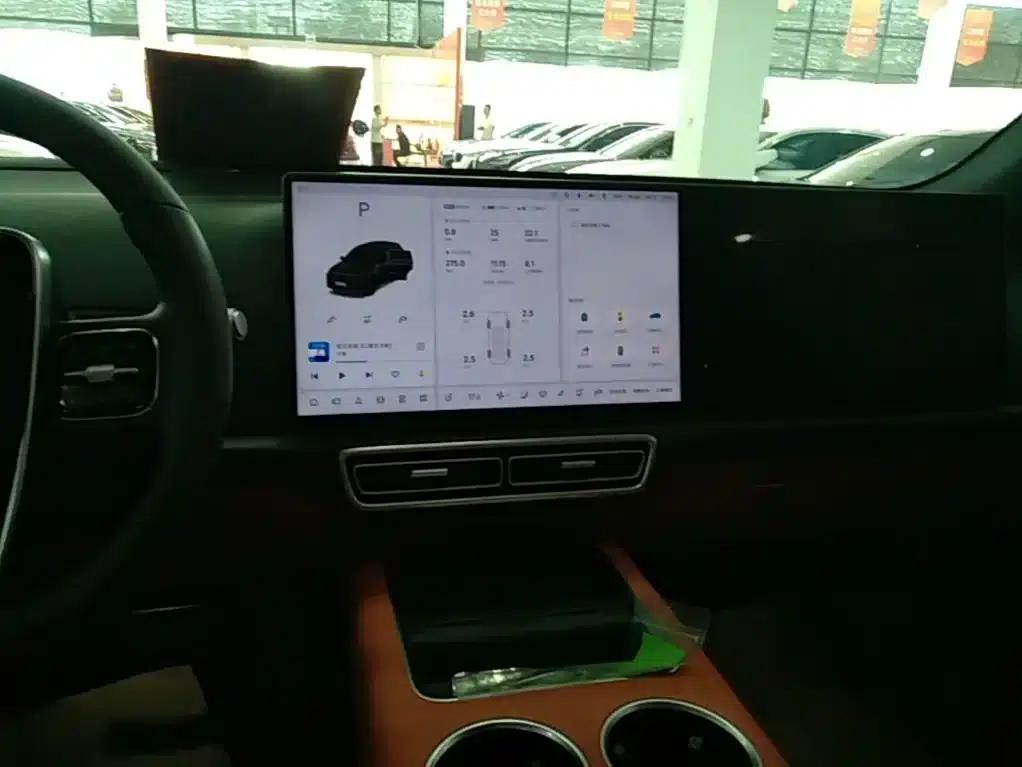 Li Auto L6 2025 Pro Smart Renewal Edition — миниатюра 13