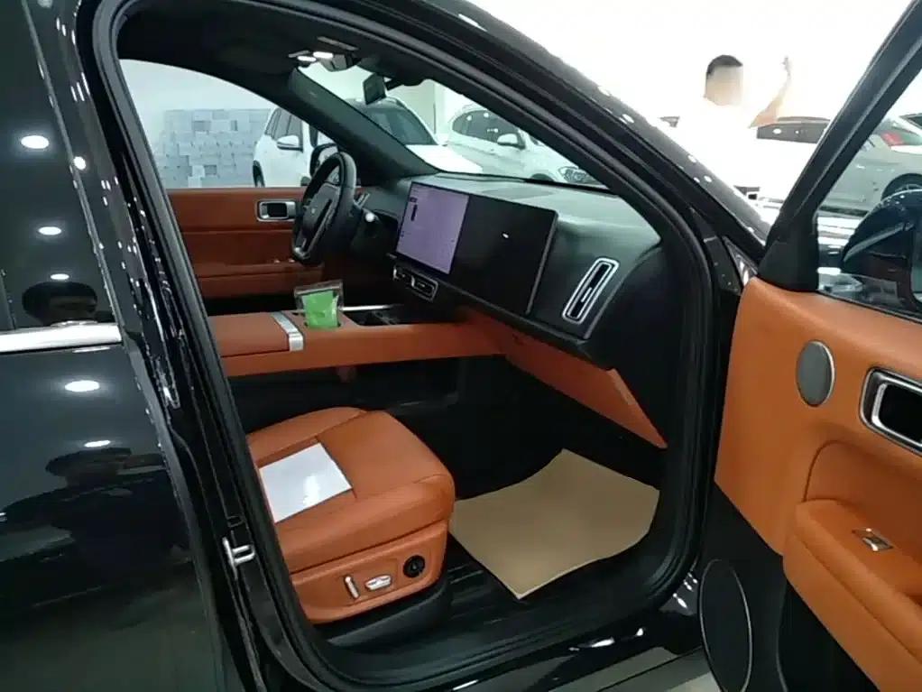 Li Auto L6 2025 Pro Smart Renewal Edition — миниатюра 25