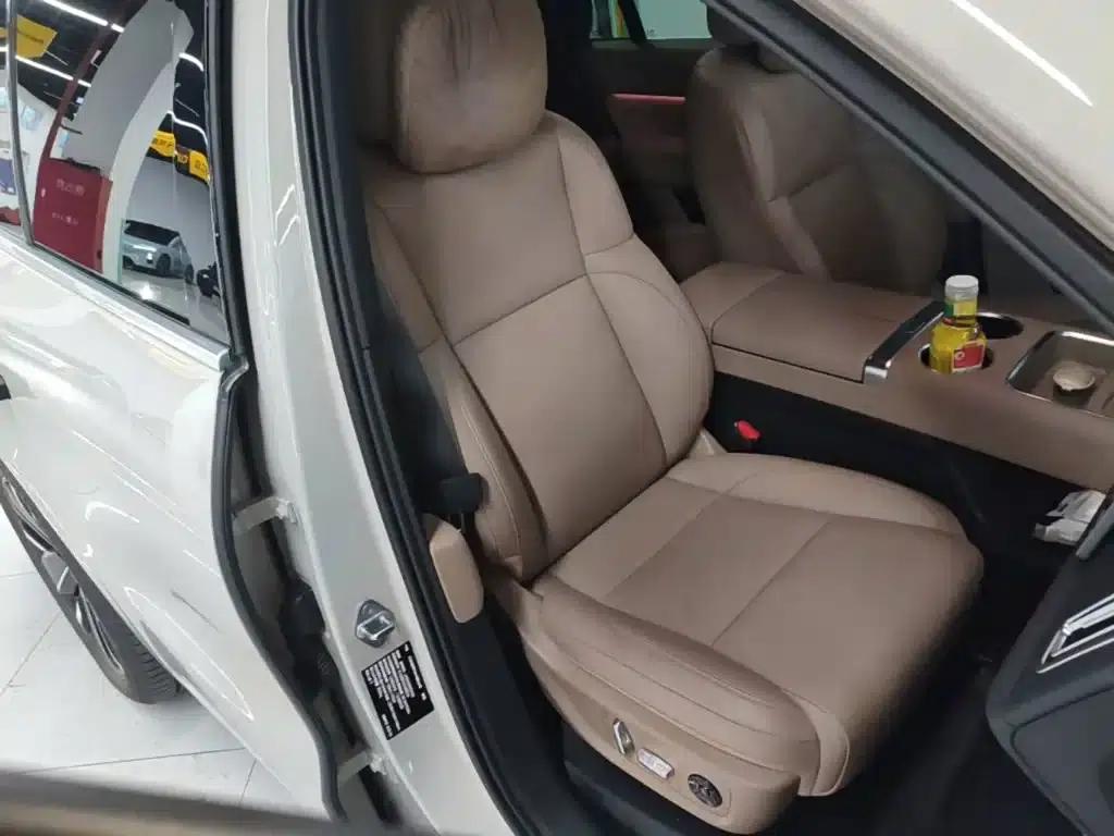 Li Auto L6 2025 Pro Smart Renewal Edition — миниатюра 25