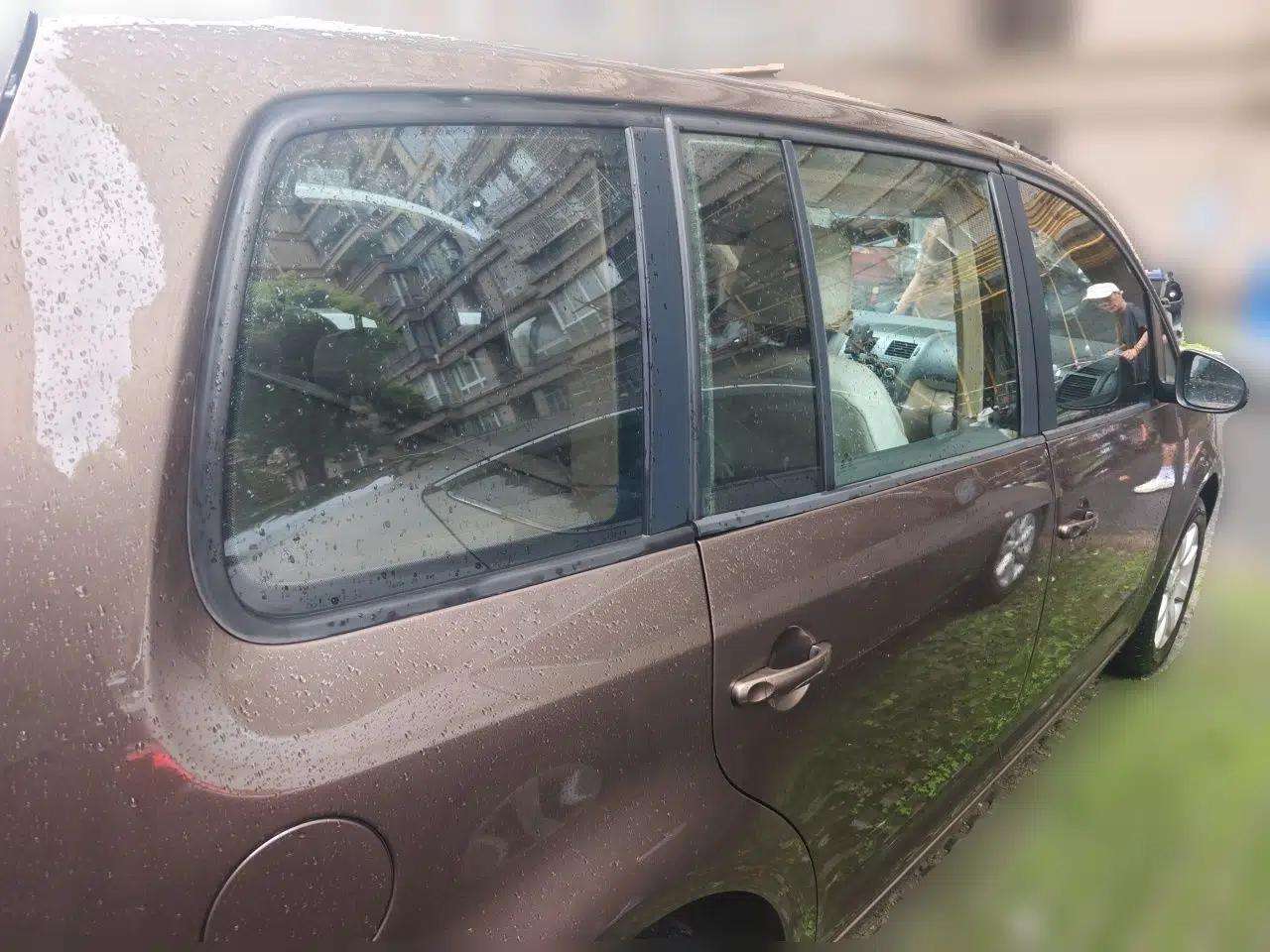 Volkswagen Touran 2011 1.4T Manual ZhiShang Edition 5-seater — миниатюра 6