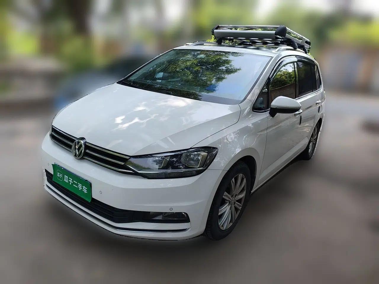 Volkswagen Touran 2021 Touran L 280TSI DSG Comfort Edition 7 Seats — миниатюра 1