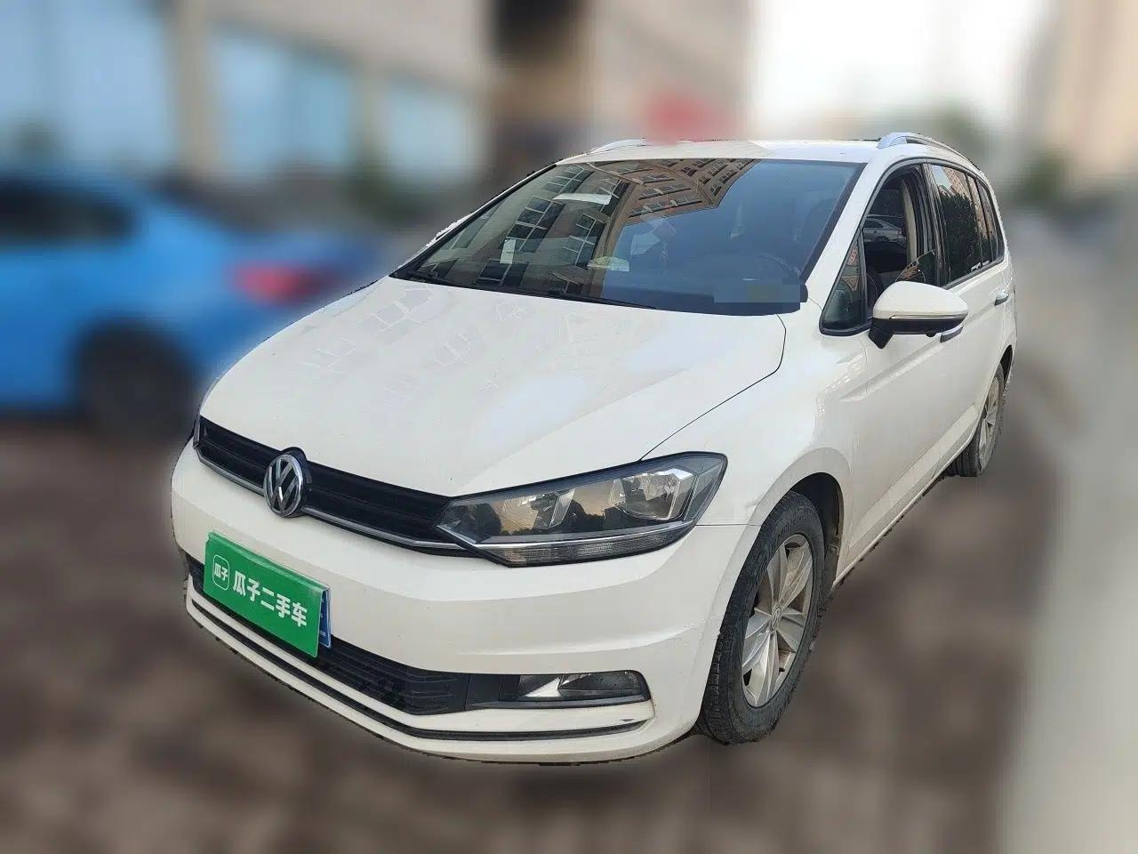 Volkswagen Touran 2018 Volkswagen Touran L 280TSI DSG Style Edition 7 Seats China V Emission Standard — миниатюра 1