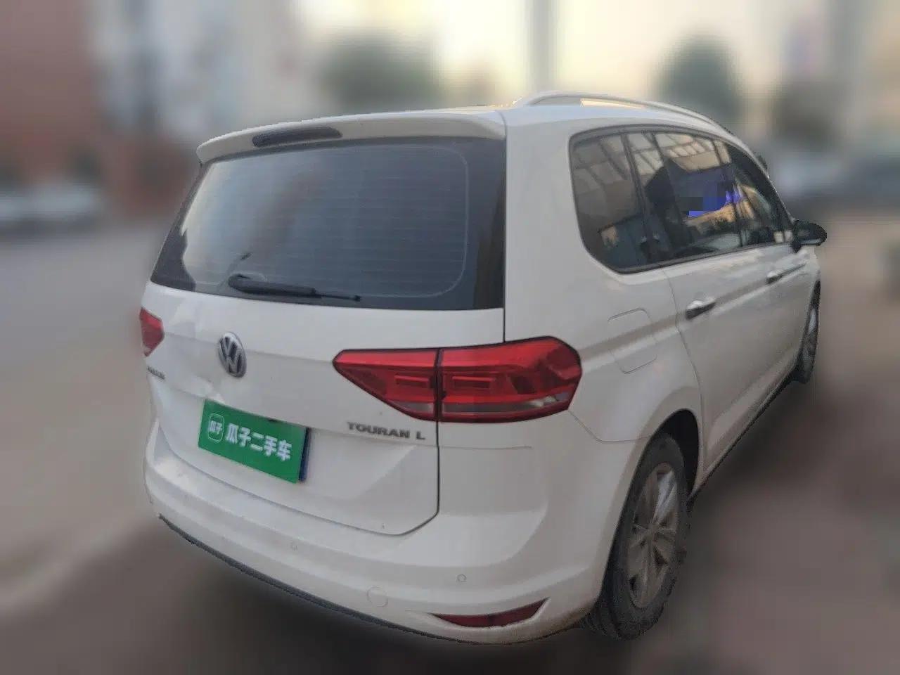 Volkswagen Touran 2018 Volkswagen Touran L 280TSI DSG Style Edition 7 Seats China V Emission Standard — миниатюра 6
