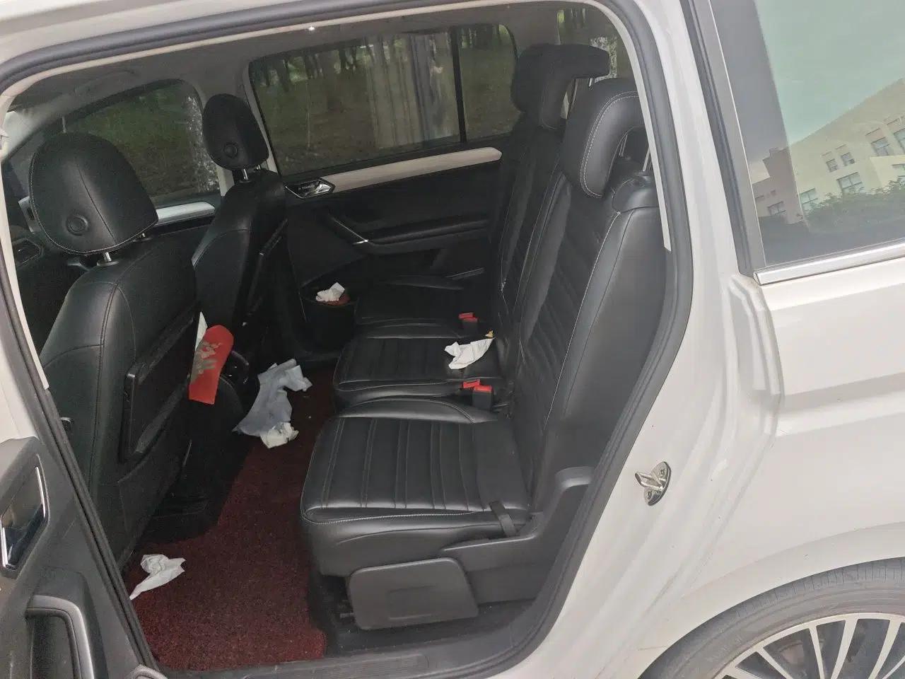 Volkswagen Touran 2016 Volkswagen Touran L 280TSI DSG Luxury Edition — миниатюра 17