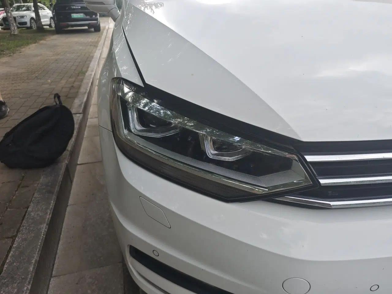 Volkswagen Touran 2016 Volkswagen Touran L 280TSI DSG Luxury Edition — миниатюра 7