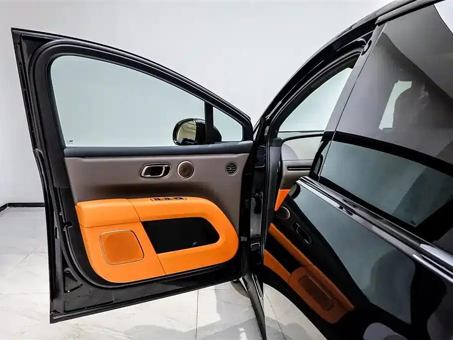 Li Auto i6 2025 Two-Wheel Drive Standard Edition — миниатюра 15