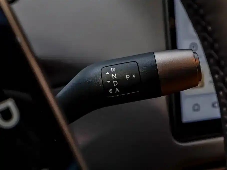 Li Auto i6 2025 Two-Wheel Drive Standard Edition — миниатюра 19