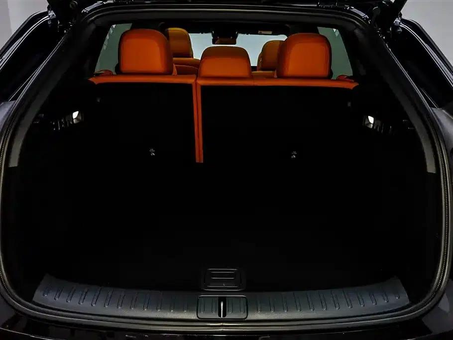 Li Auto i6 2025 Two-Wheel Drive Standard Edition — миниатюра 3