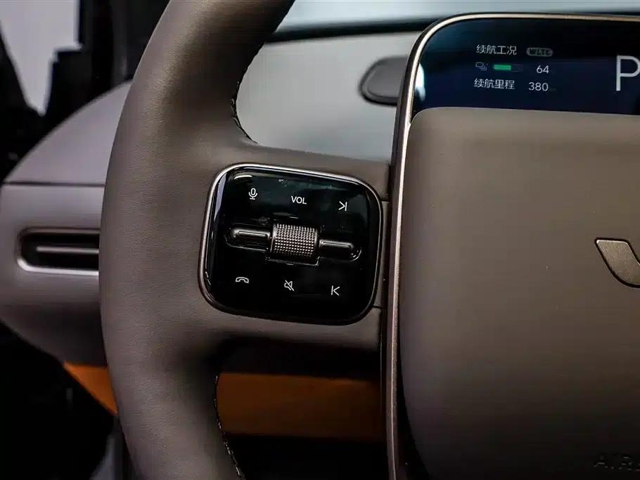 Li Auto i6 2025 Two-Wheel Drive Standard Edition — миниатюра 24