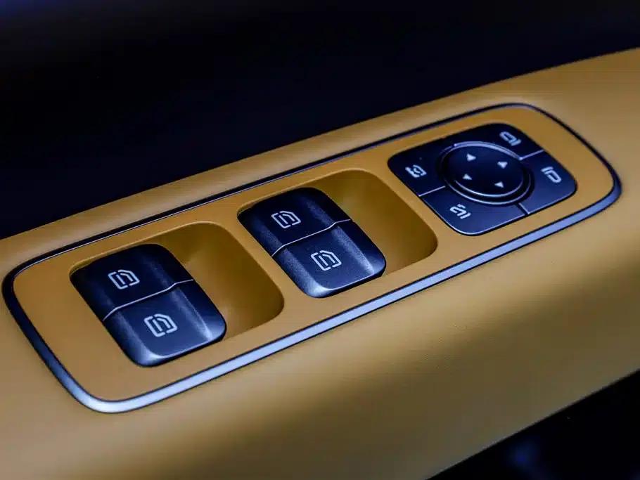 Li Auto i6 2025 Two-Wheel Drive Standard Edition — миниатюра 28
