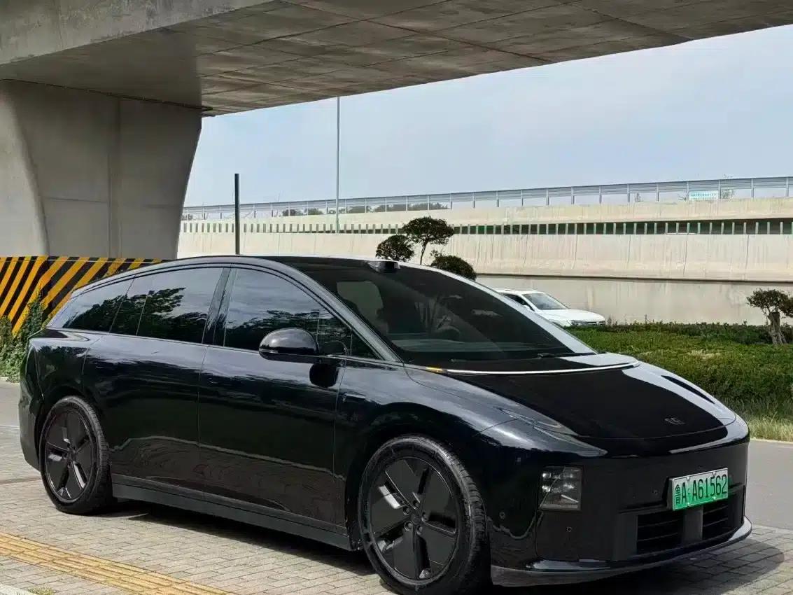 Li Auto i6 2025 Two-Wheel Drive Standard Edition — миниатюра 3