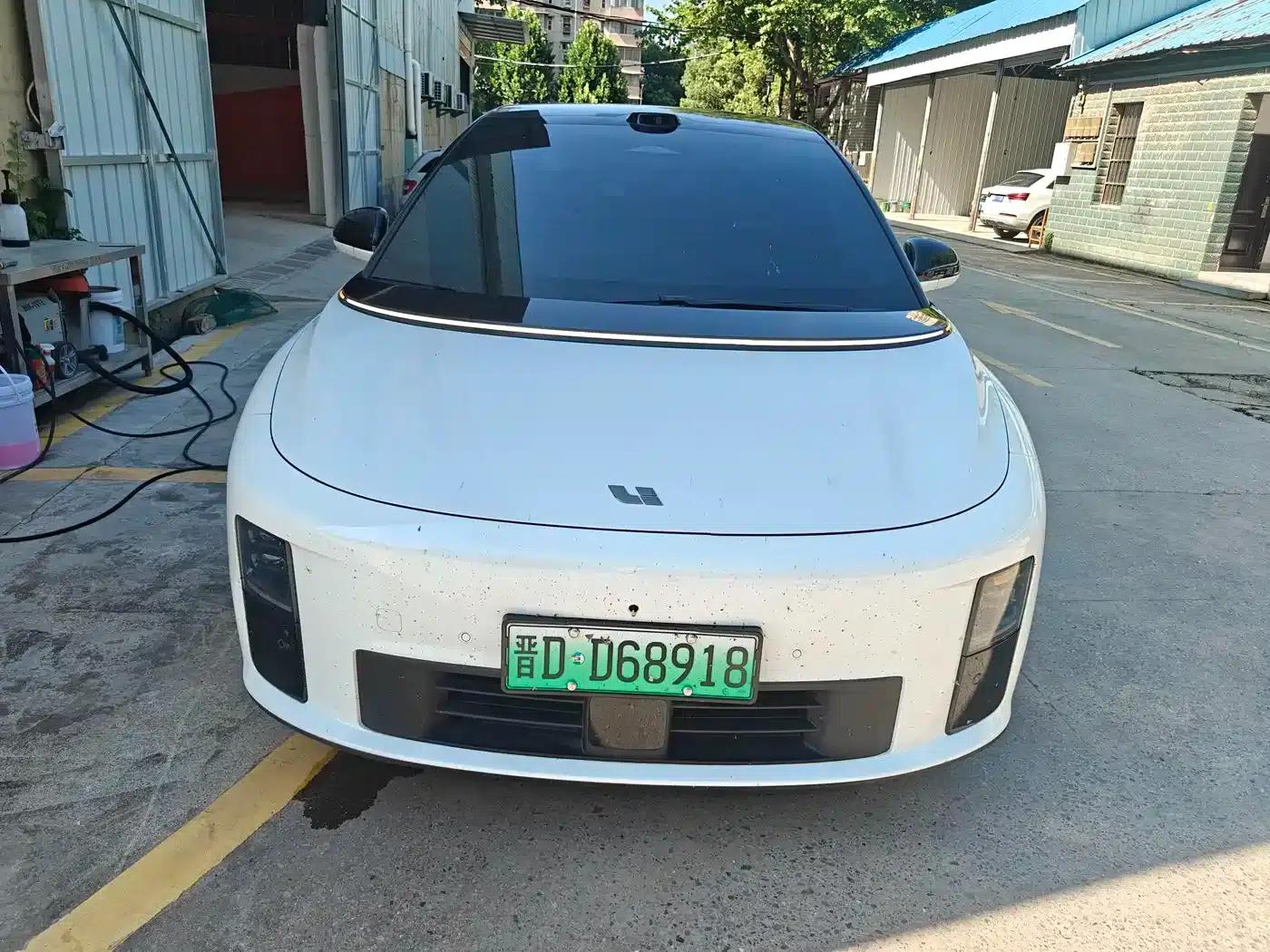 Li Auto i6 2025 Two-Wheel Drive Standard Edition — миниатюра 2