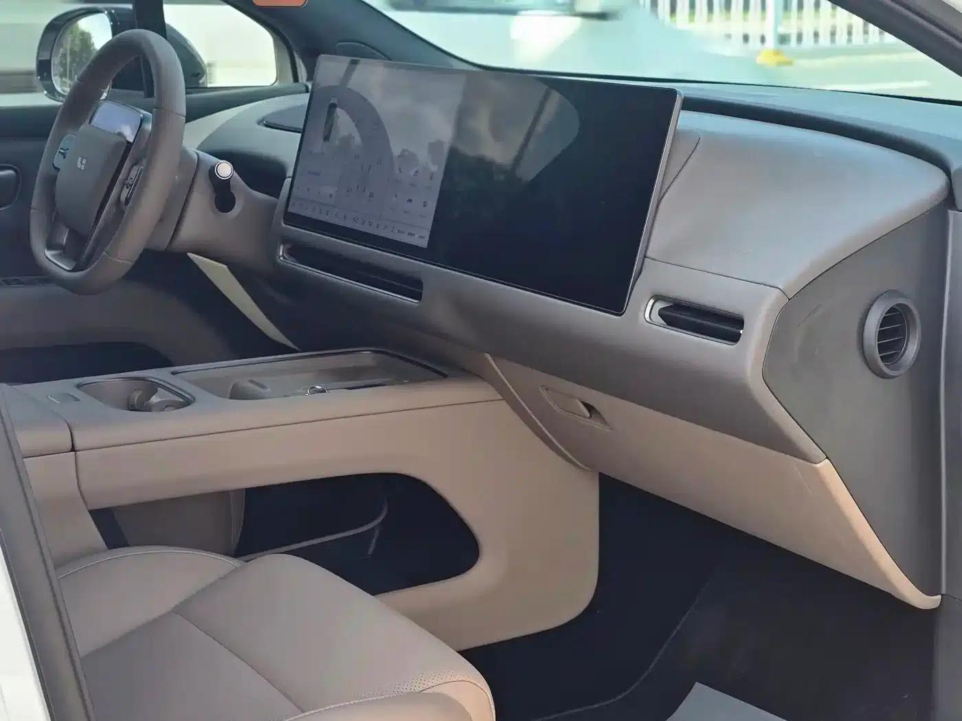 Li Auto i6 2025 Two-Wheel Drive Standard Edition — миниатюра 12