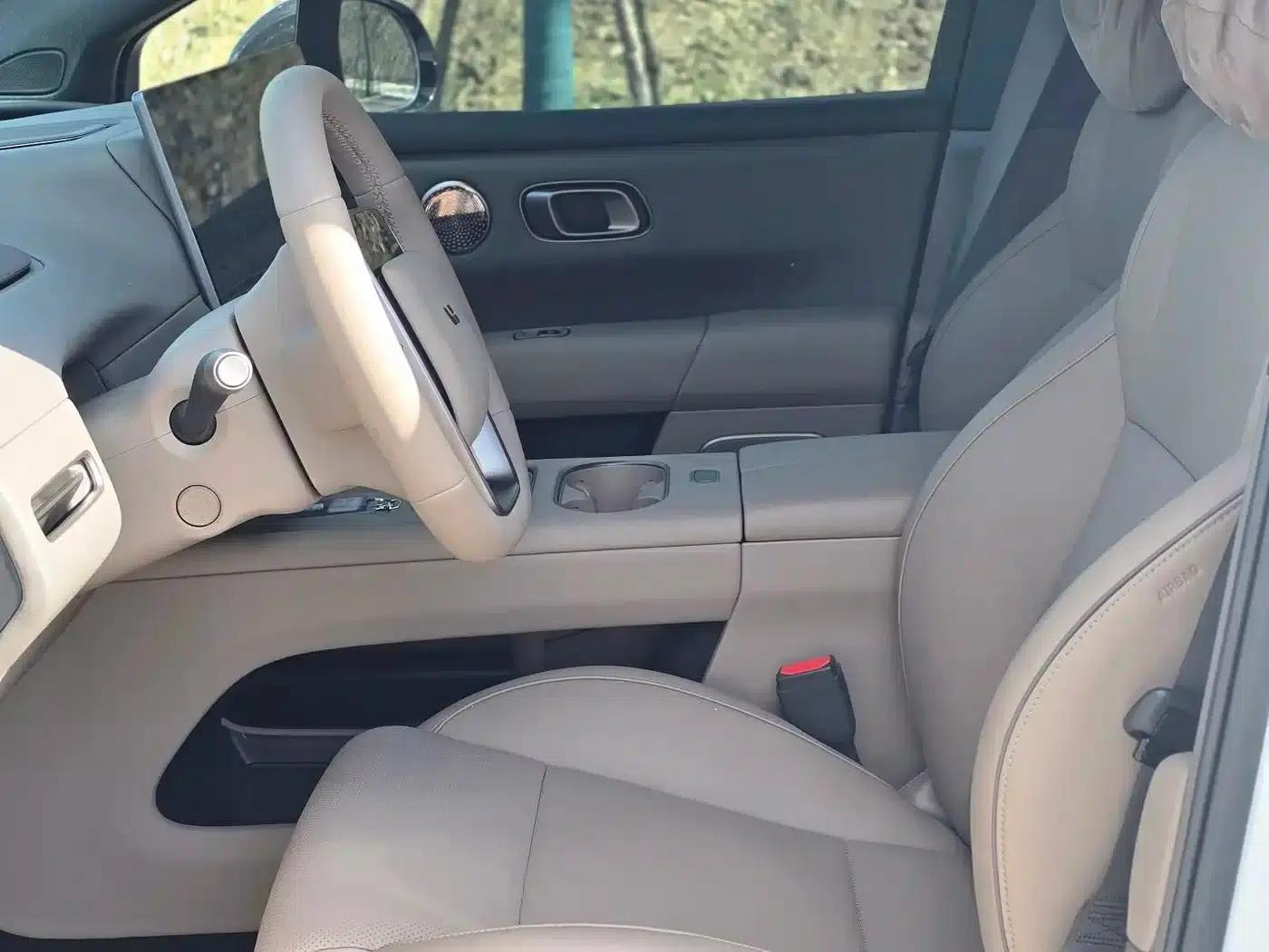 Li Auto i6 2025 Two-Wheel Drive Standard Edition — миниатюра 10