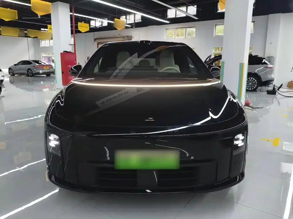 Li Auto i6 2025 Two-Wheel Drive Standard Edition — миниатюра 3