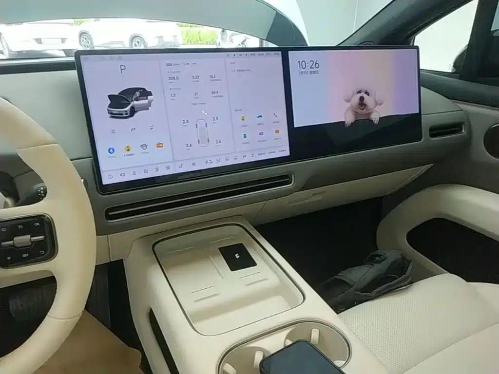 Li Auto i6 2025 Two-Wheel Drive Standard Edition — миниатюра 13