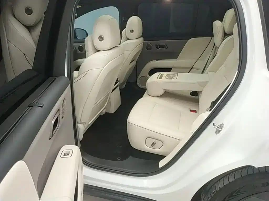 Li Auto i6 2025 Two-Wheel Drive Standard Edition — миниатюра 17