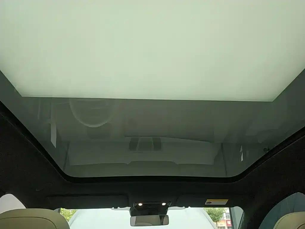 Li Auto i6 2025 Two-Wheel Drive Standard Edition — миниатюра 18