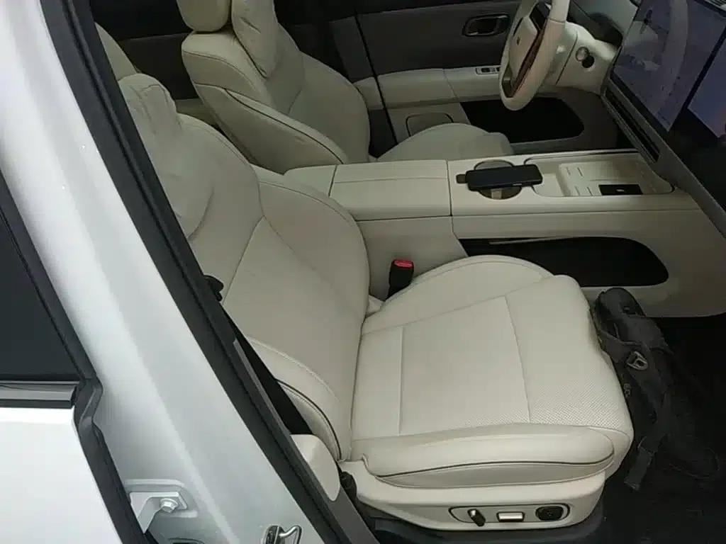 Li Auto i6 2025 Two-Wheel Drive Standard Edition — миниатюра 25