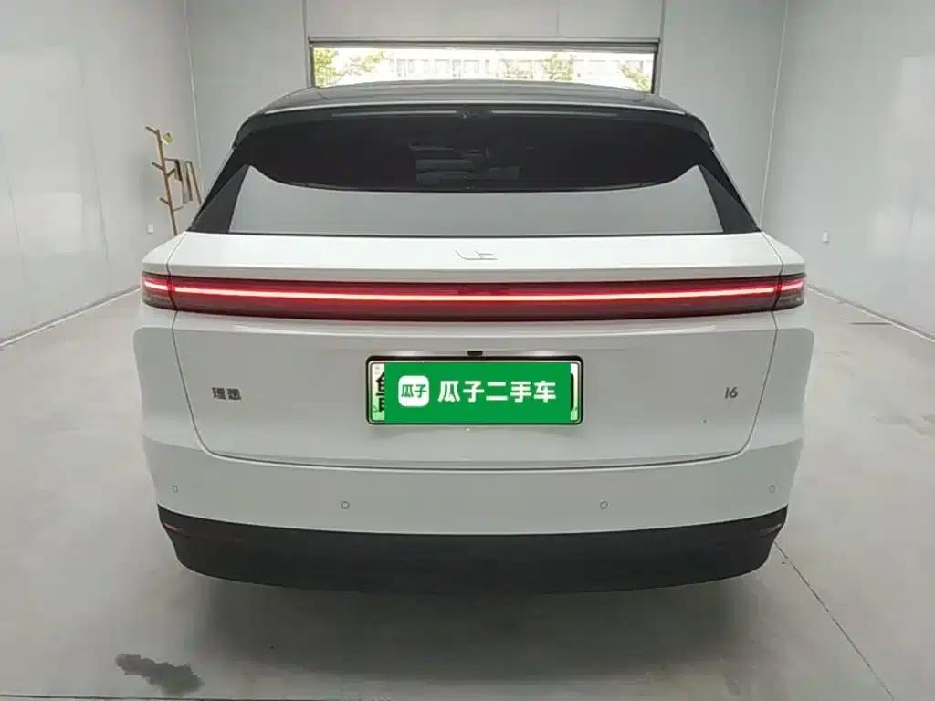 Li Auto i6 2025 Two-Wheel Drive Standard Edition — миниатюра 6