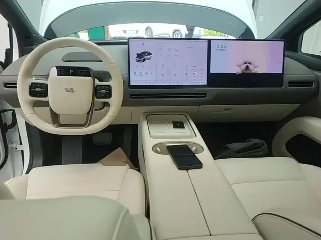 Li Auto i6 2025 Two-Wheel Drive Standard Edition — миниатюра 10