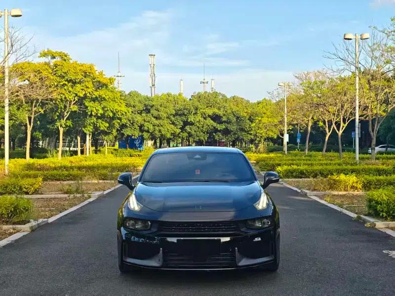 Lynk & Co 03 2019 1.5TD DCT Pro Edition — миниатюра 2