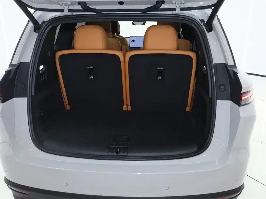 Li Auto i8 2025 Standard Edition — миниатюра 12