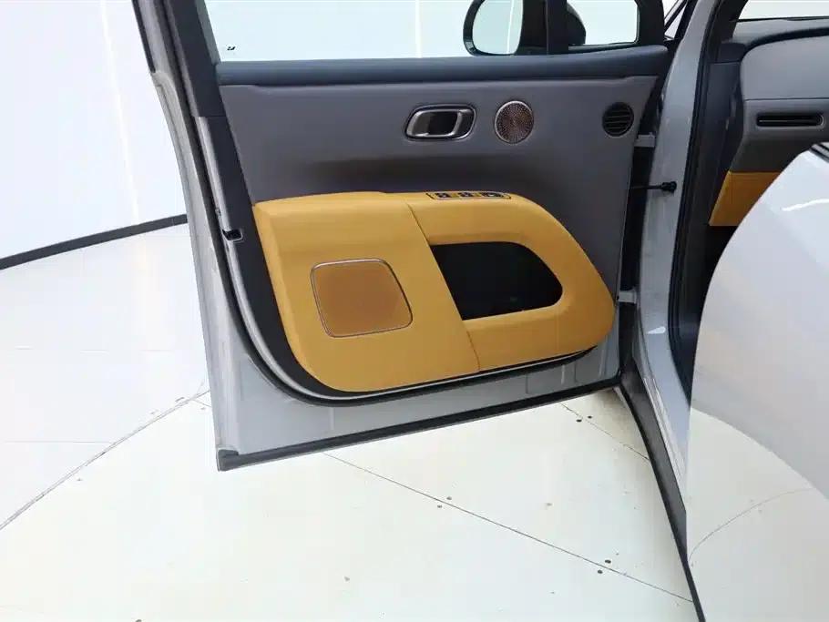 Li Auto i8 2025 Standard Edition — миниатюра 27