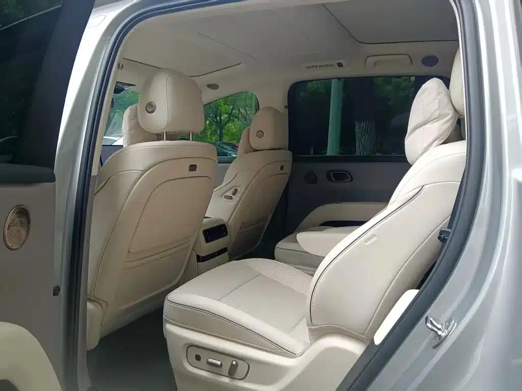 Li Auto i8 2025 Standard Edition — миниатюра 7