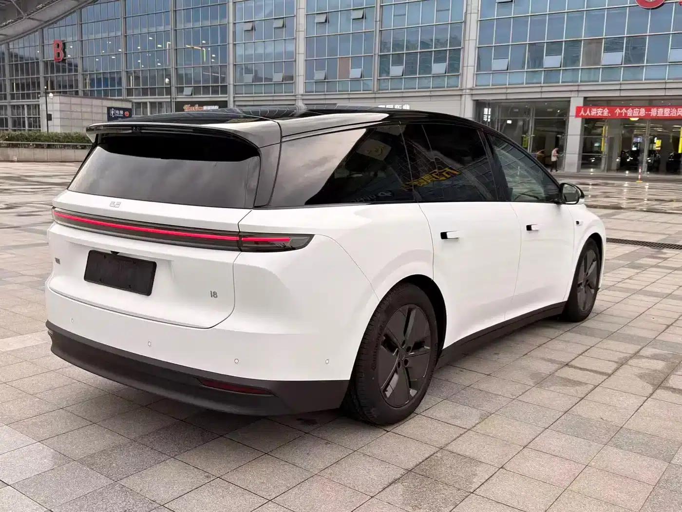 Li Auto i8 2025 Standard Edition — миниатюра 5