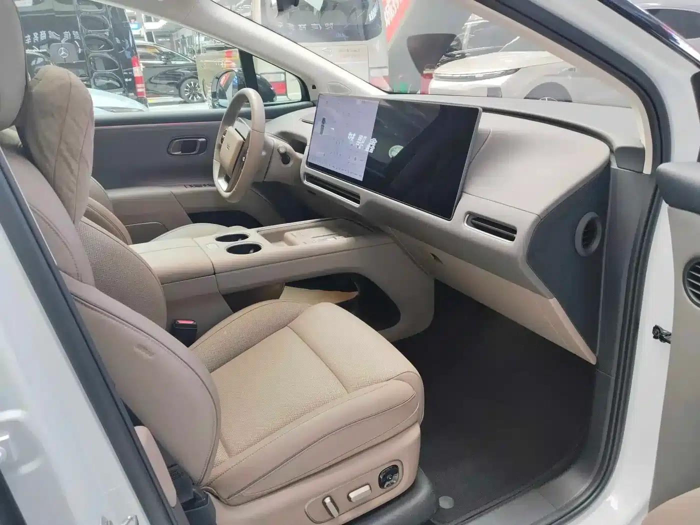 Li Auto i8 2025 Standard Edition — миниатюра 14