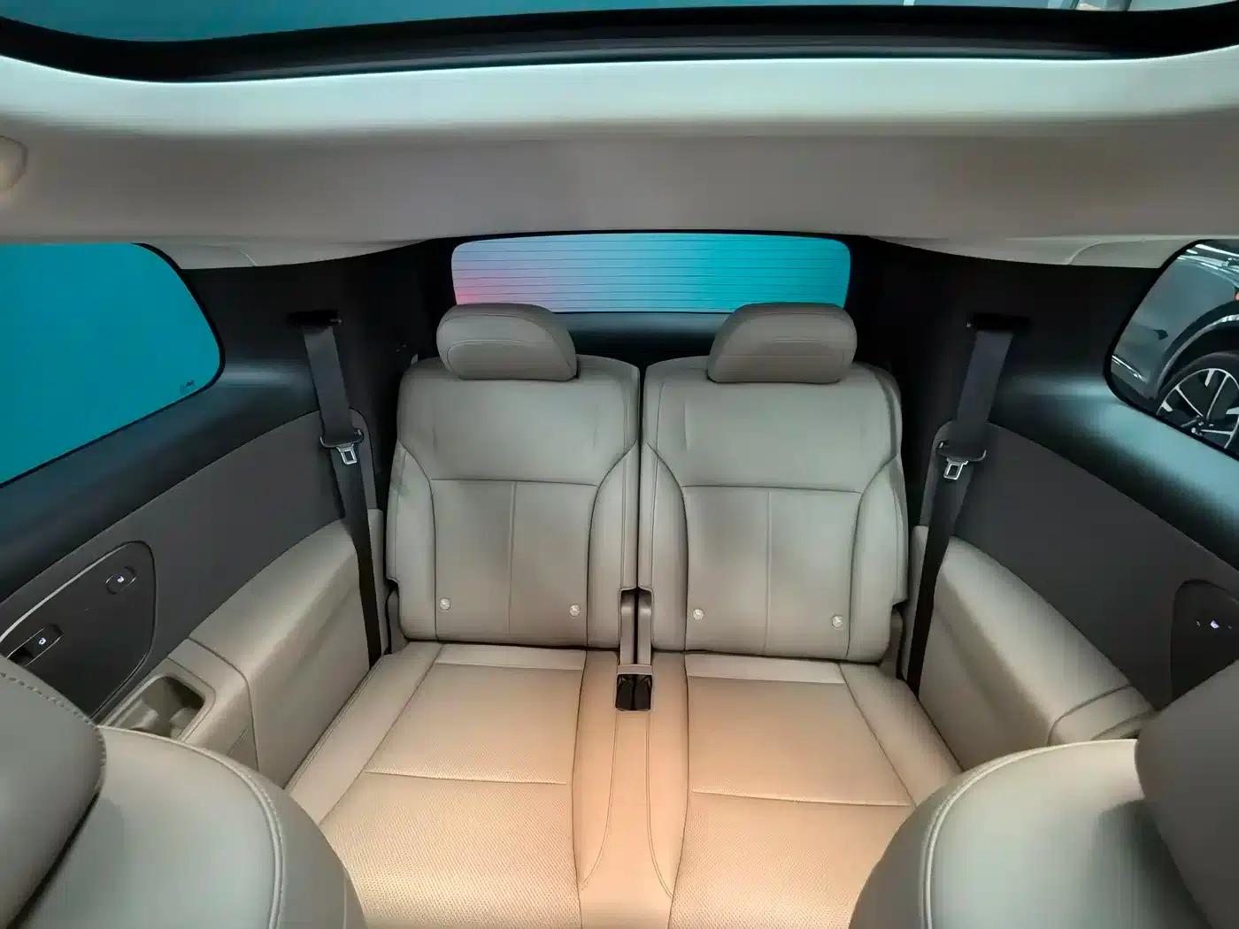 Li Auto i8 2025 Standard Edition — миниатюра 16