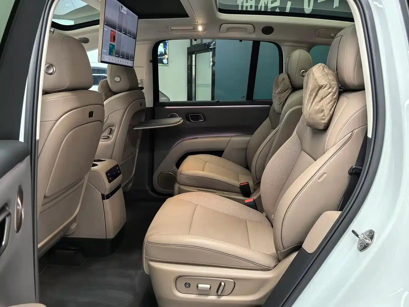 Li Auto i8 2025 Standard Edition — миниатюра 17