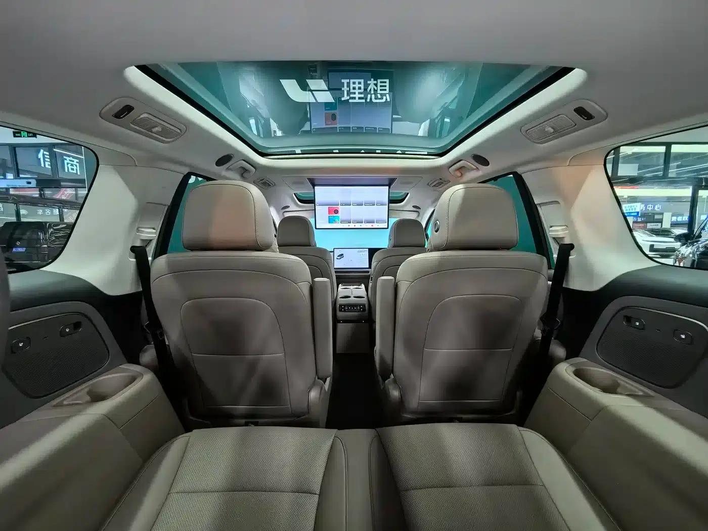 Li Auto i8 2025 Standard Edition — миниатюра 18
