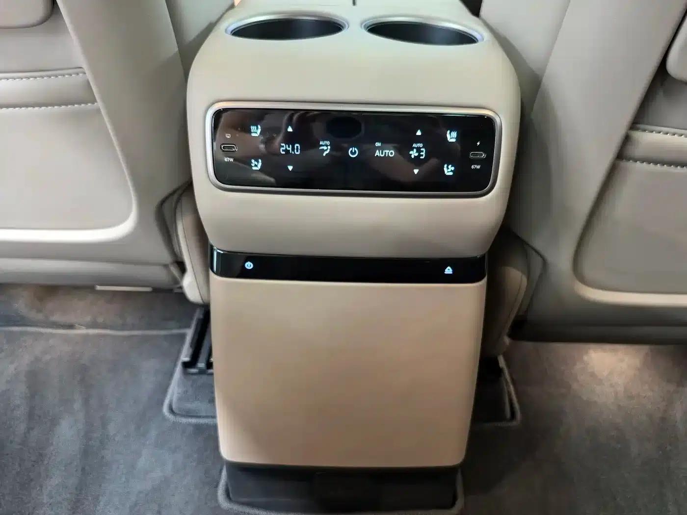 Li Auto i8 2025 Standard Edition — миниатюра 19
