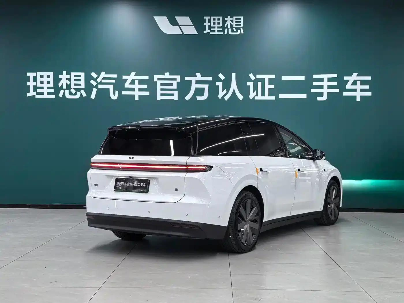 Li Auto i8 2025 Standard Edition — миниатюра 3