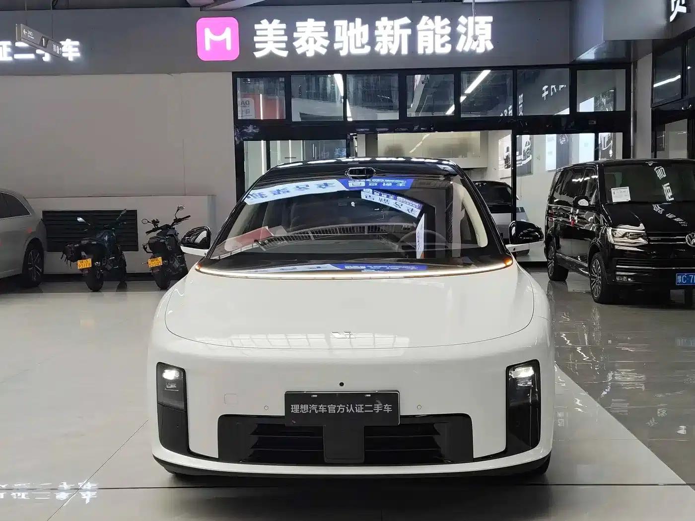 Li Auto i8 2025 Standard Edition — миниатюра 6
