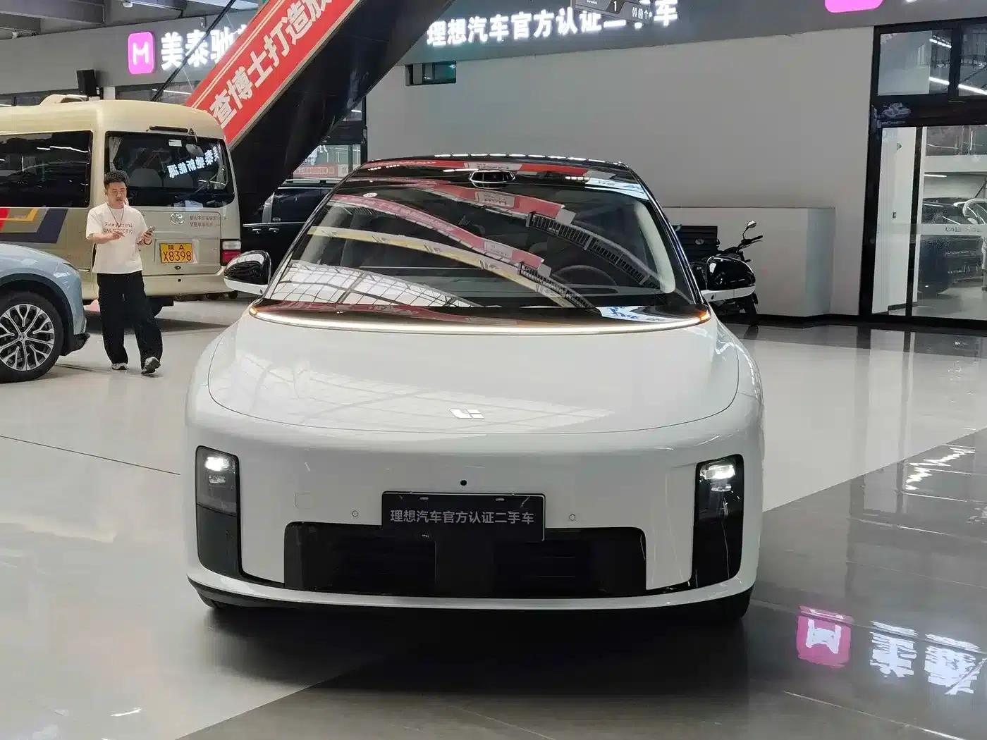 Li Auto i8 2025 Standard Edition — миниатюра 7