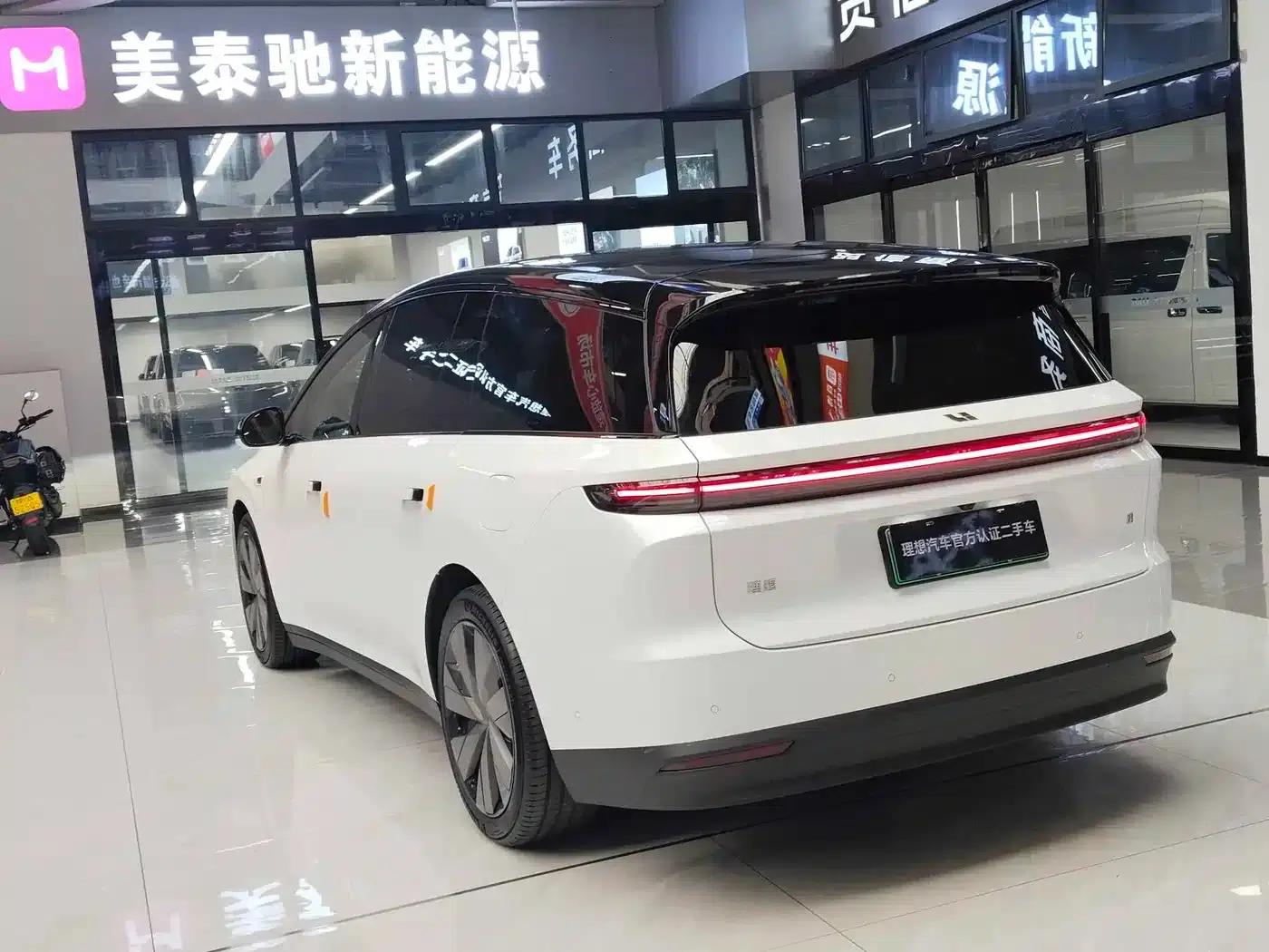 Li Auto i8 2025 Standard Edition — миниатюра 8