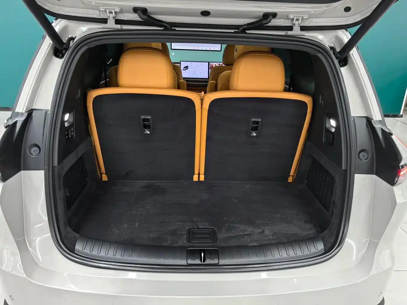 Li Auto i8 2025 Standard Edition — миниатюра 12
