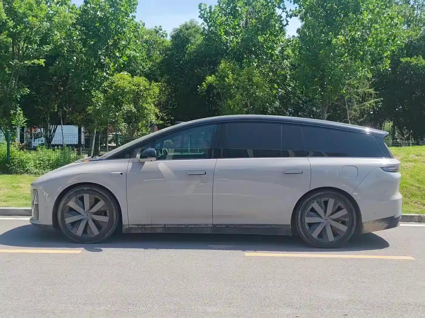 Li Auto i8 2025 Standard Edition — миниатюра 5