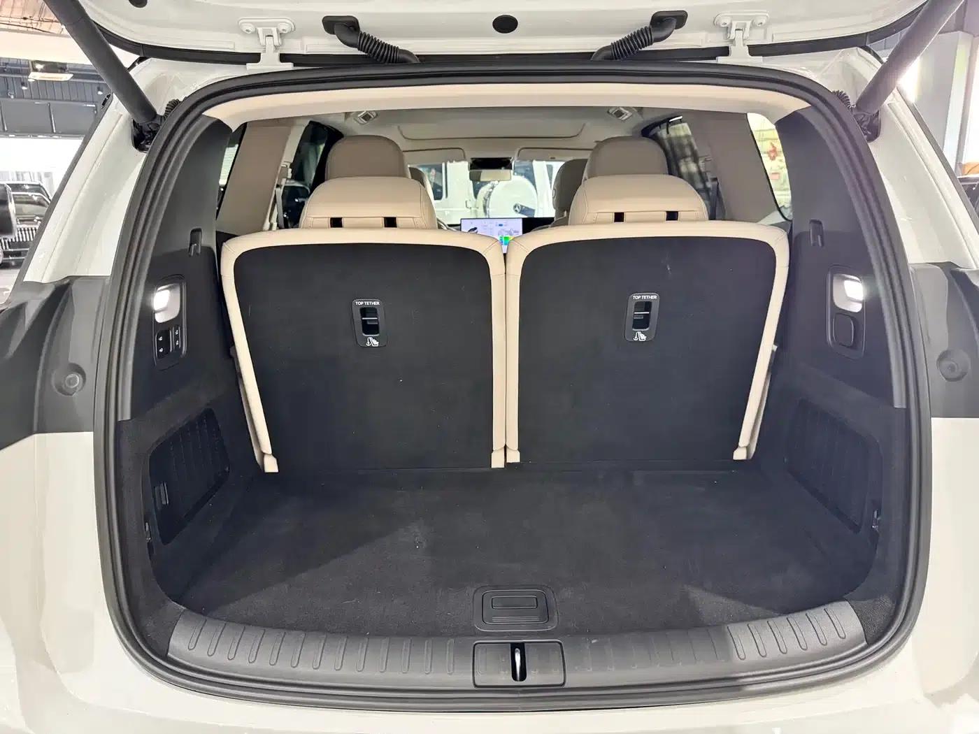 Li Auto i8 2025 Standard Edition — миниатюра 14