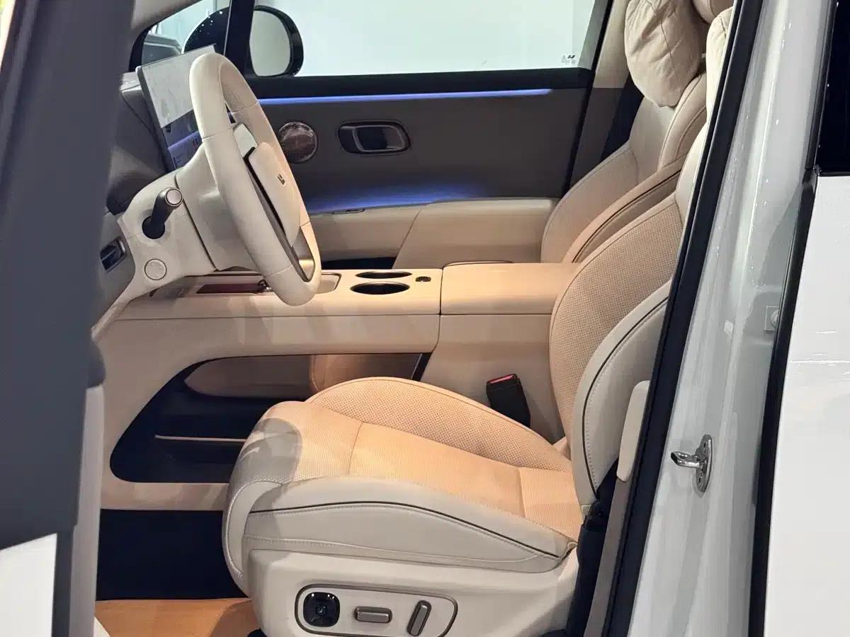 Li Auto i8 2025 Standard Edition — миниатюра 9