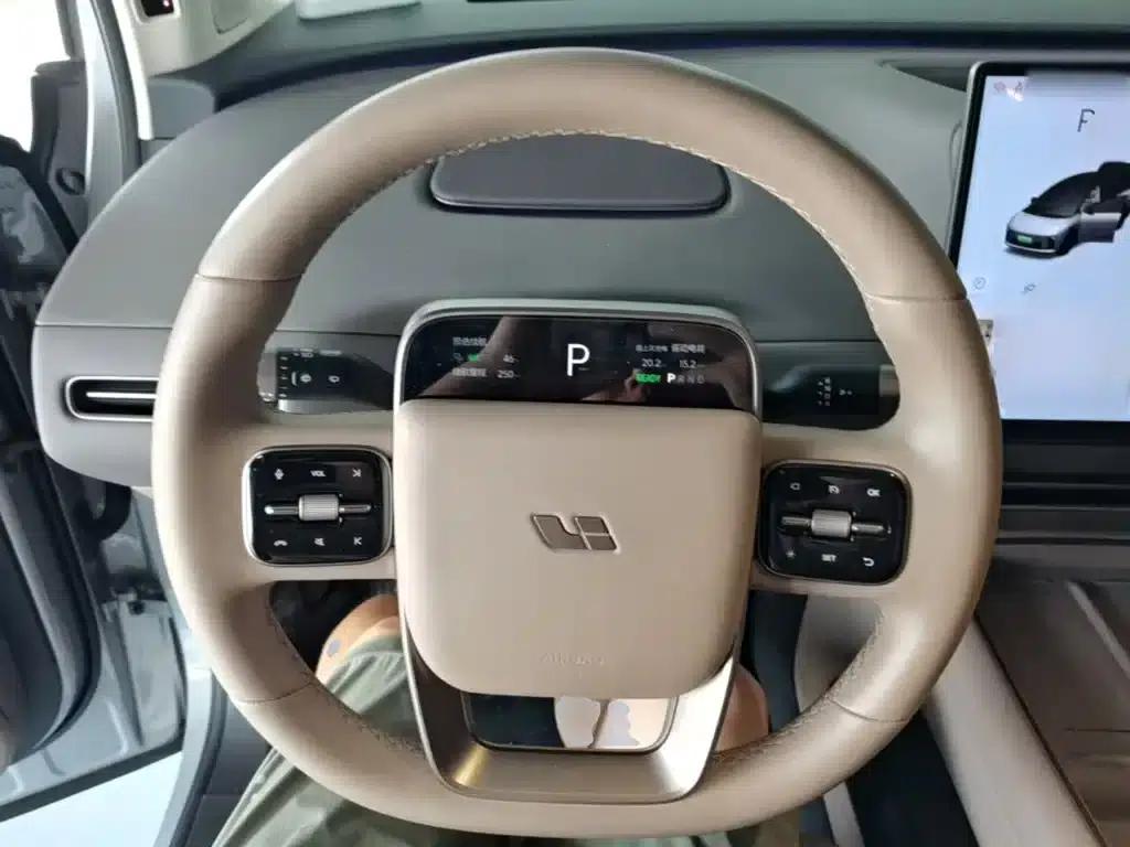 Li Auto i8 2025 Standard Edition — миниатюра 11