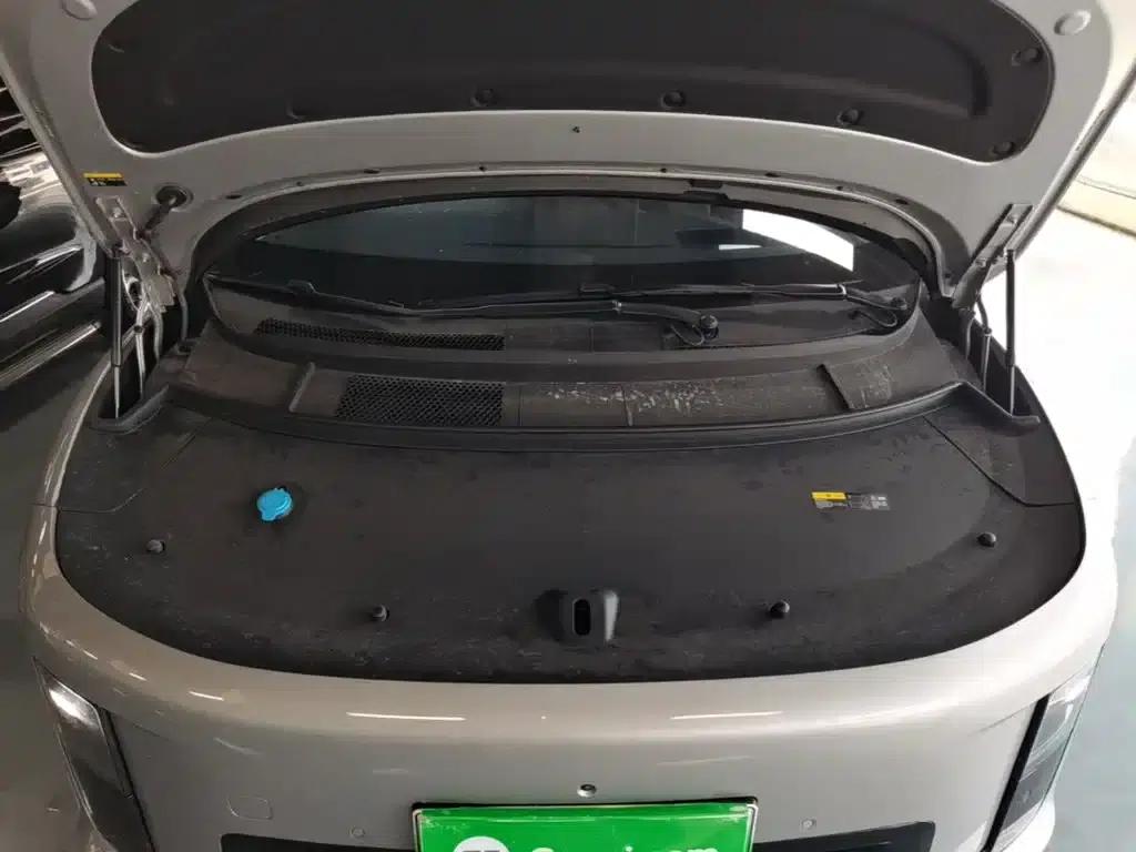 Li Auto i8 2025 Standard Edition — миниатюра 20