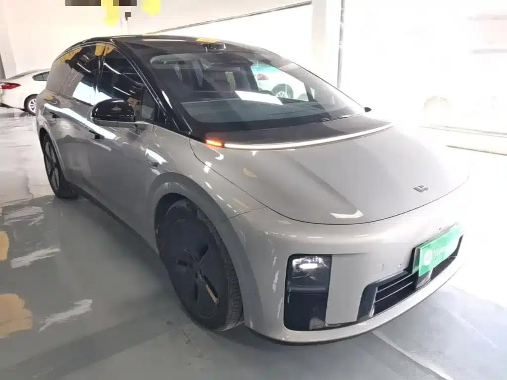 Li Auto i8 2025 Standard Edition — миниатюра 4